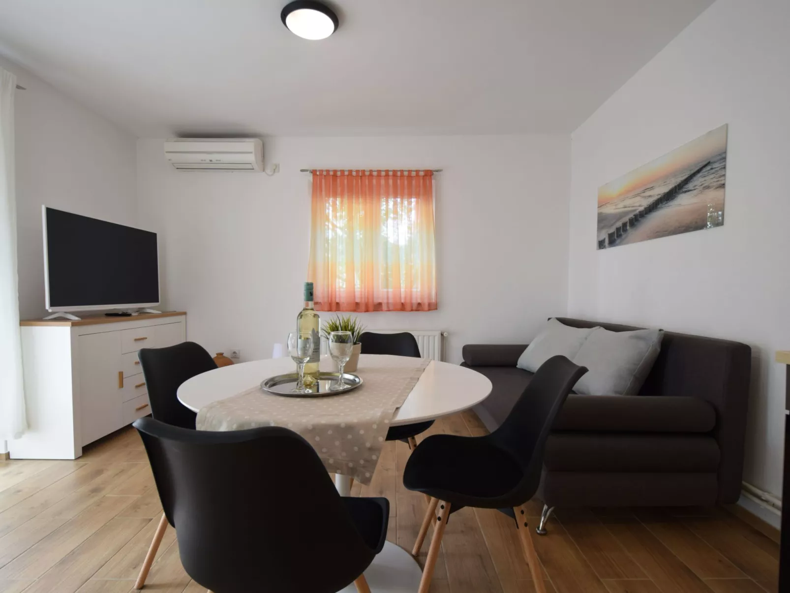 "Julia1" mit eigenem Balkon - Image-tags.info