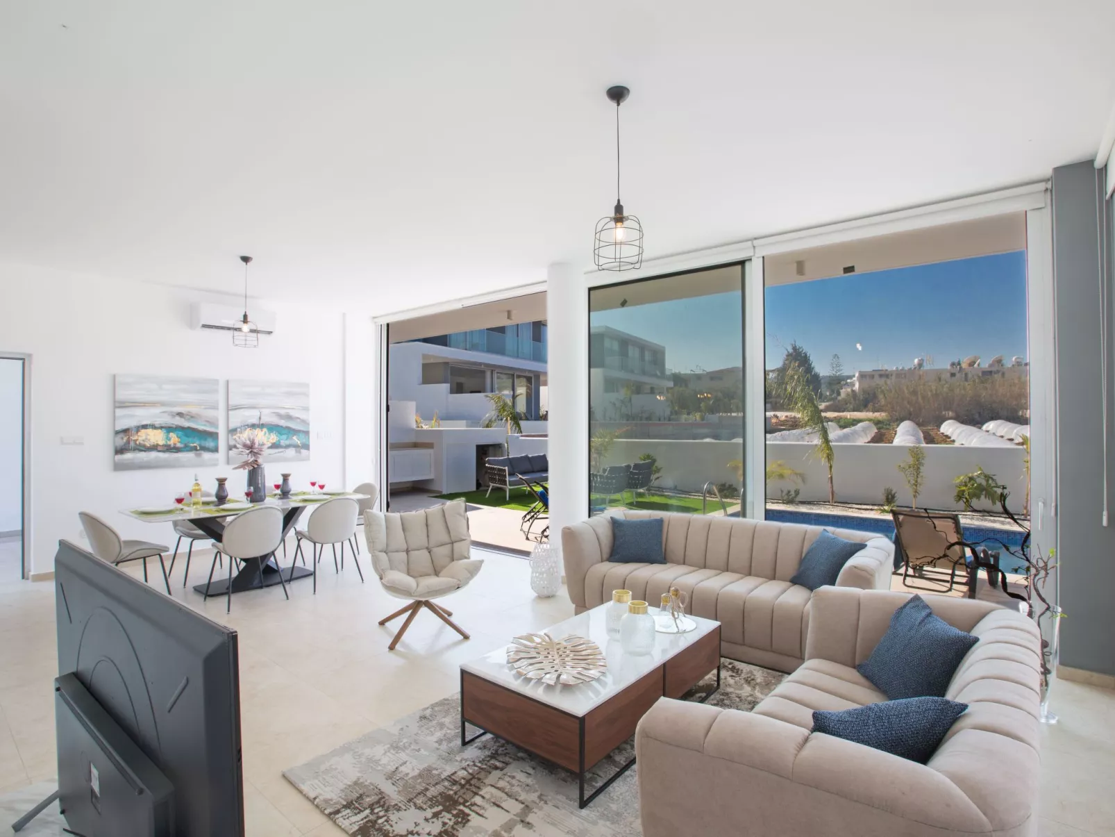 3-Schlafzimmer-Villa mit privatem Pool im Zentrum - Image-tags.info