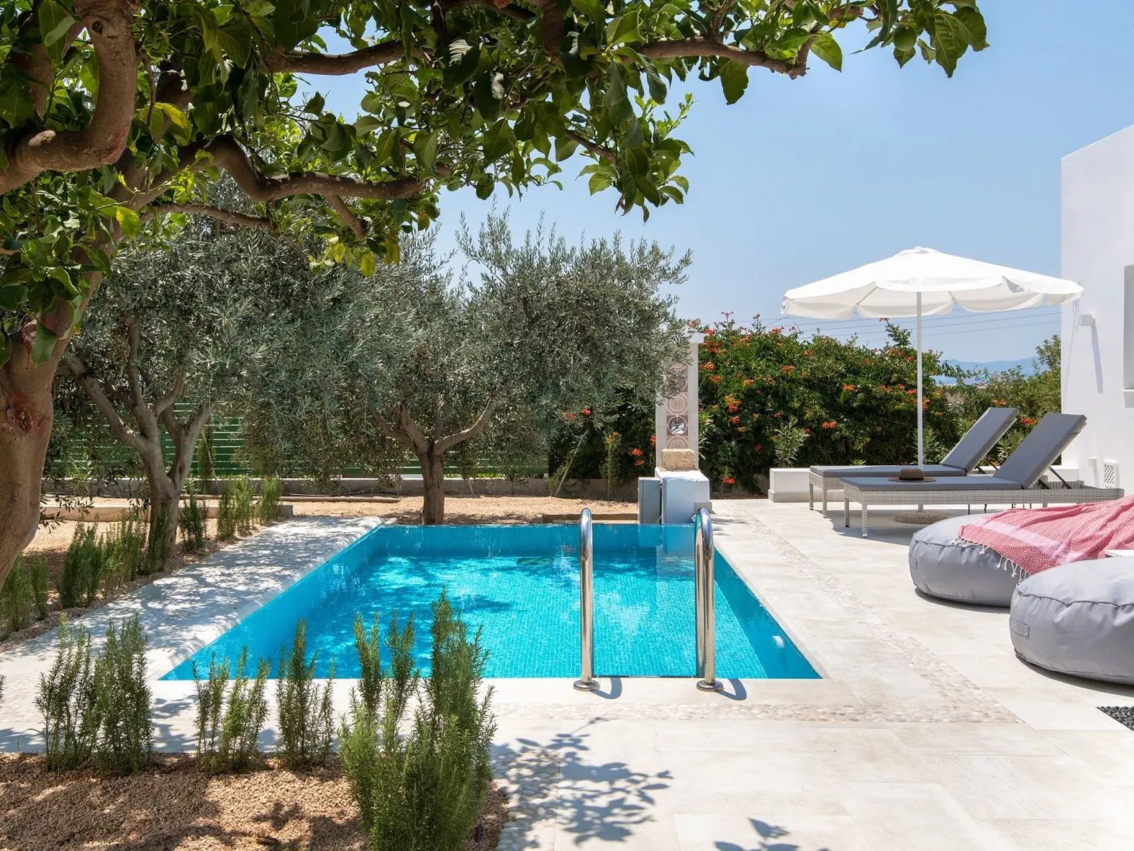 In Pefki mit privatem Pool - Image-tags.info