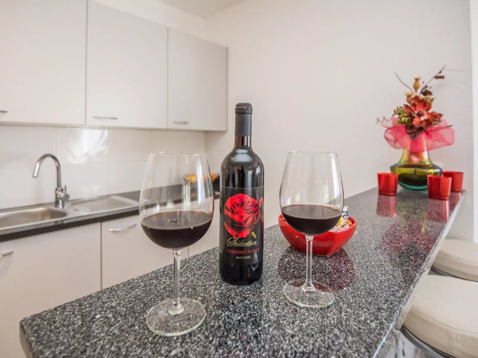 Apartment Andelic 2 - Image-tags.info