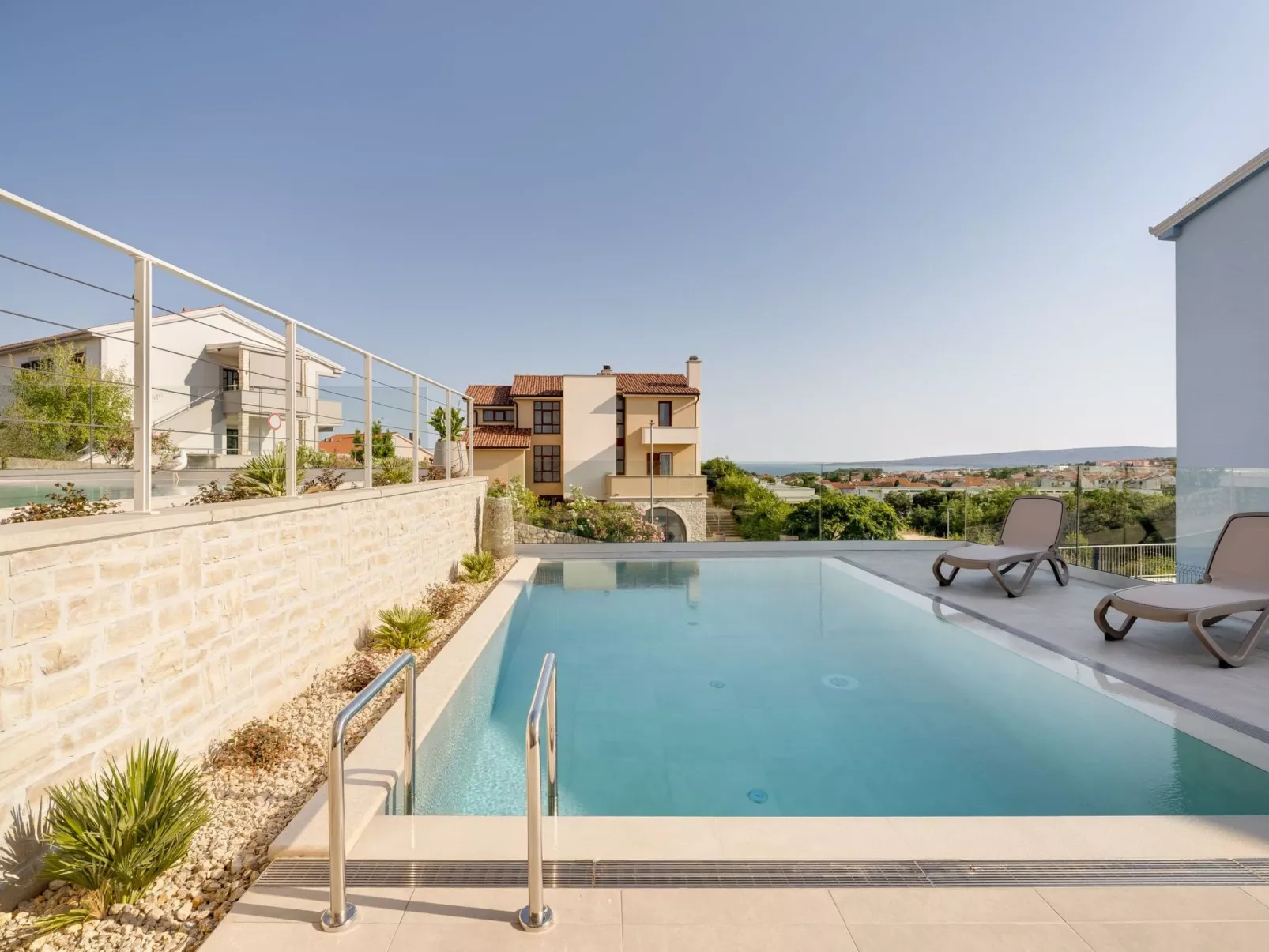 Neue moderne Villa "Smokva 1" mit Pool - Image-tags.info