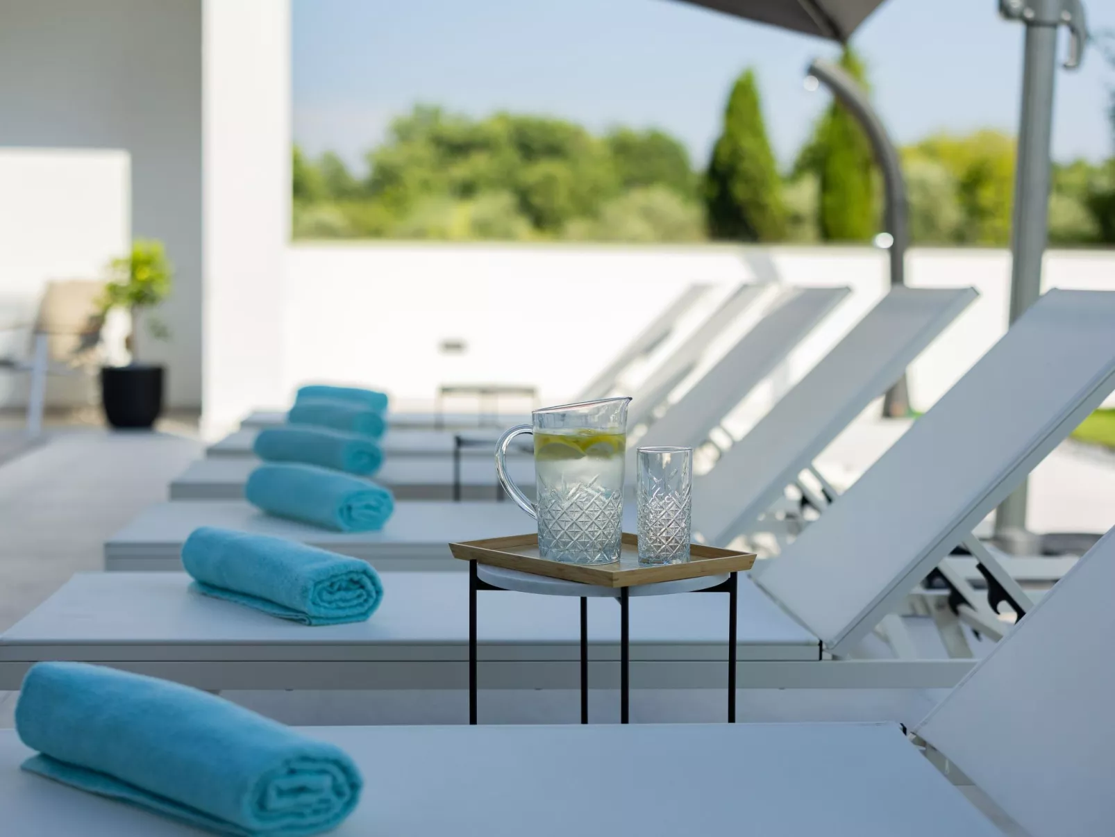 Villa Elena - Image-tags.info