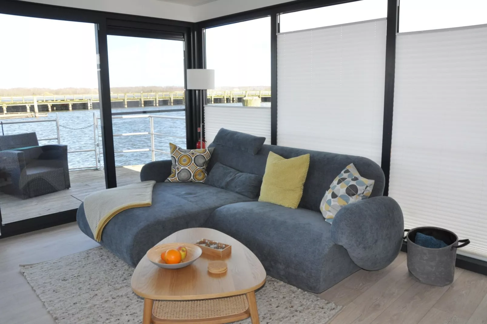 Floating House Rosi - Woonkamer