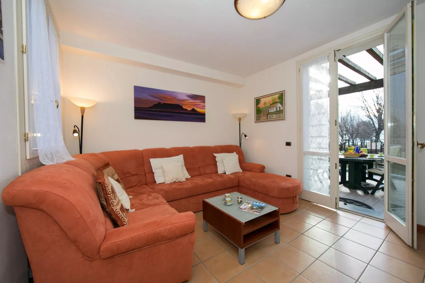 RESIDENCE PORTO LETIZIA - VILLAS-BILOCALE 4 PAX VISTA LAGO PLUS 8215 - V1LP4 - Woonkamer