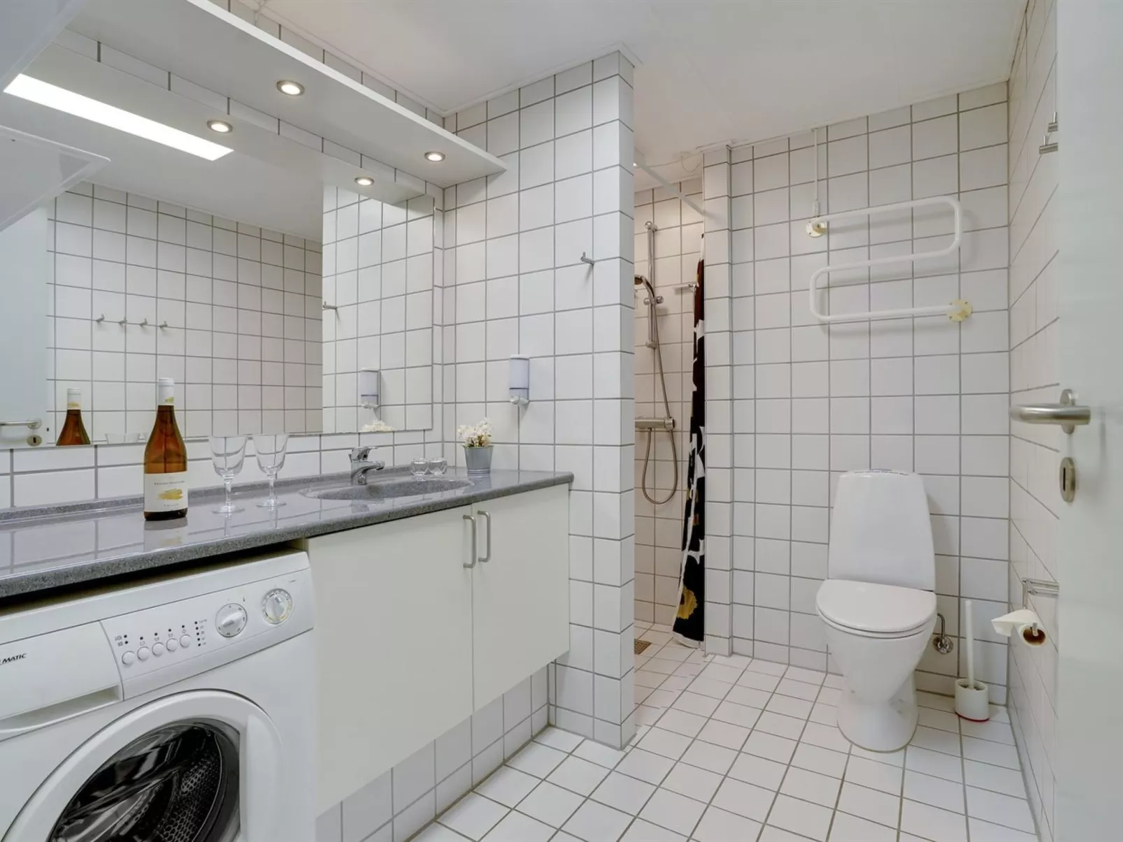 "Shana" - 800m from the sea - Binnen