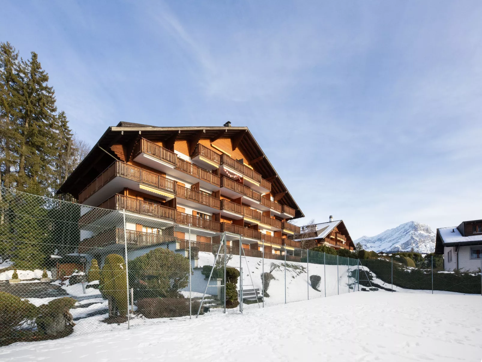 Grand Hôtel A18 - Buiten