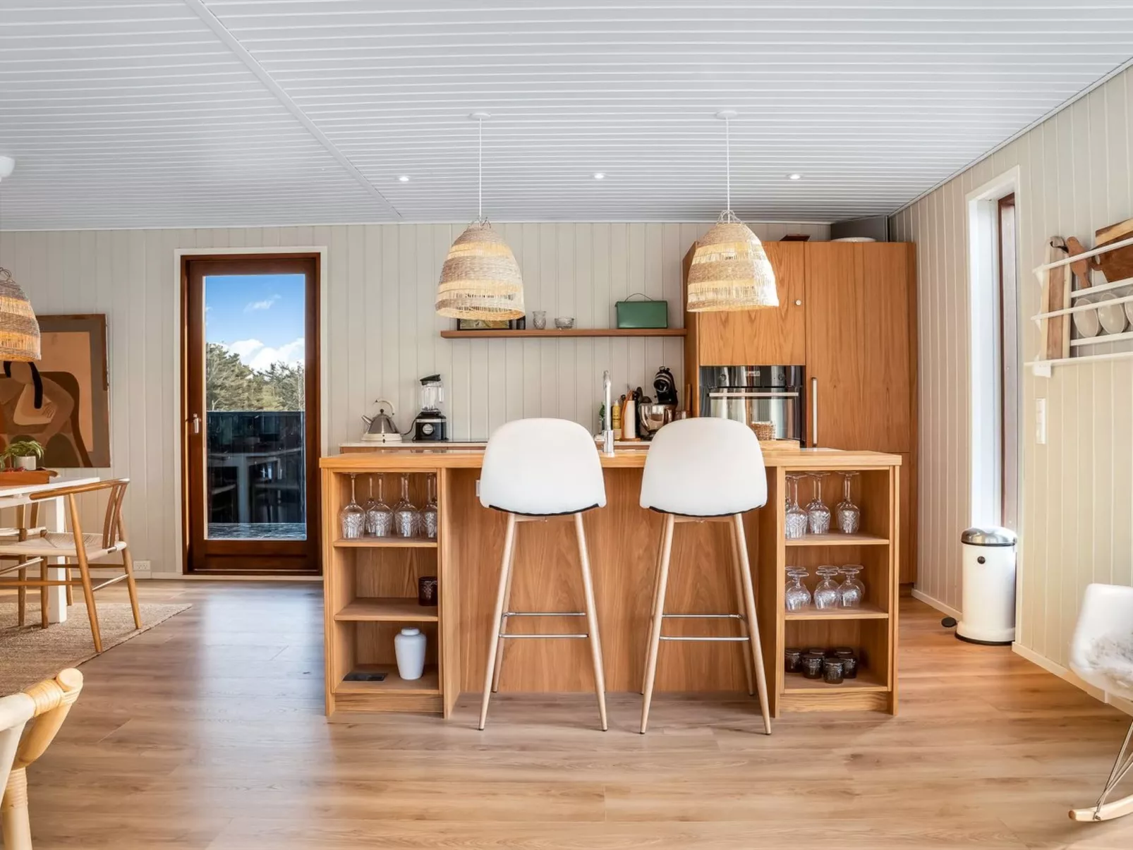 "Kiina" - 100m from the sea - Binnen