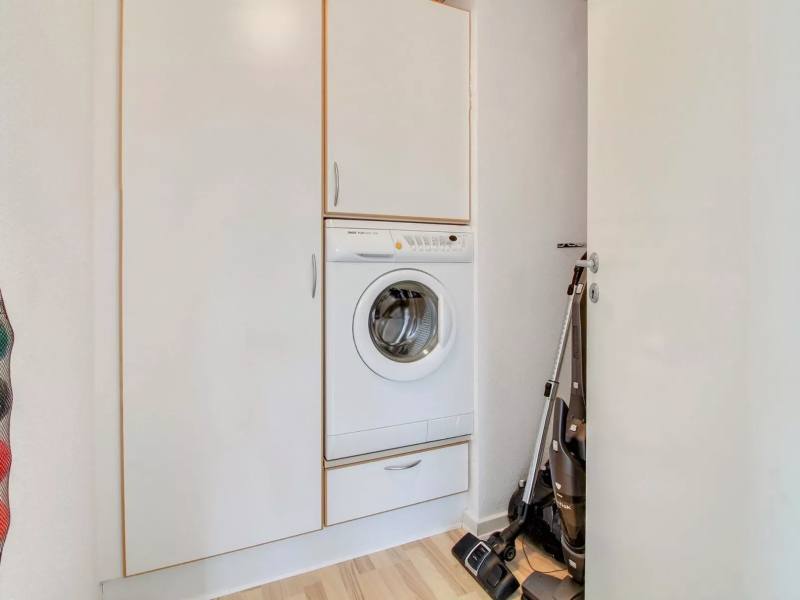 "Jani" - 25km from the sea-Binnen