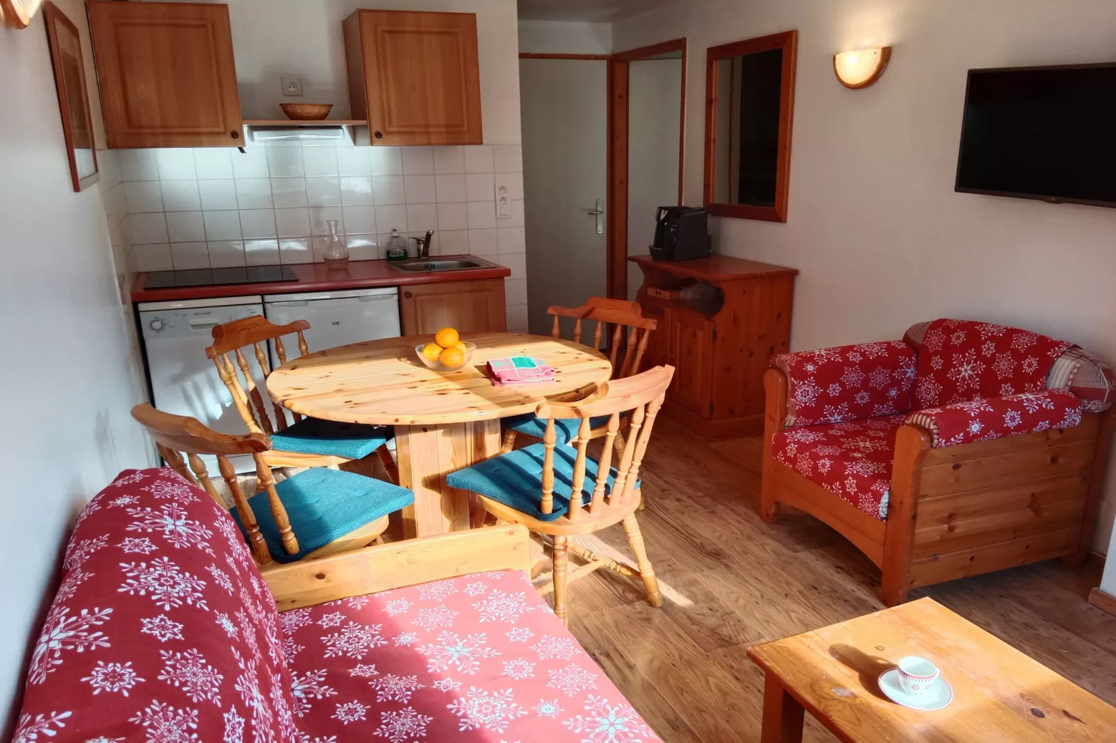 Terrasses F 104 - PARC NAT. VANOISE appart. 6 pers - Keuken