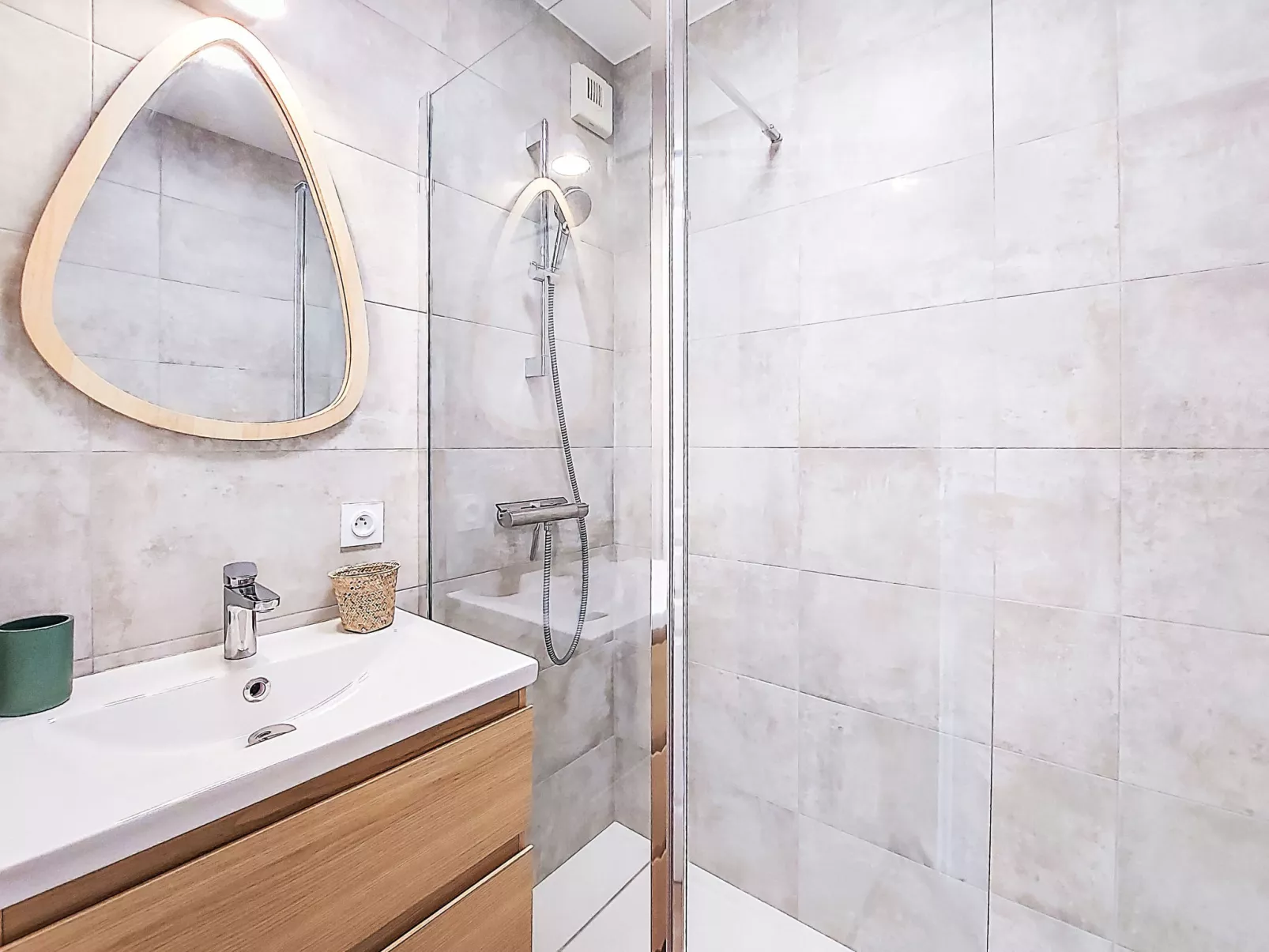 Ocean for ever-Binnen