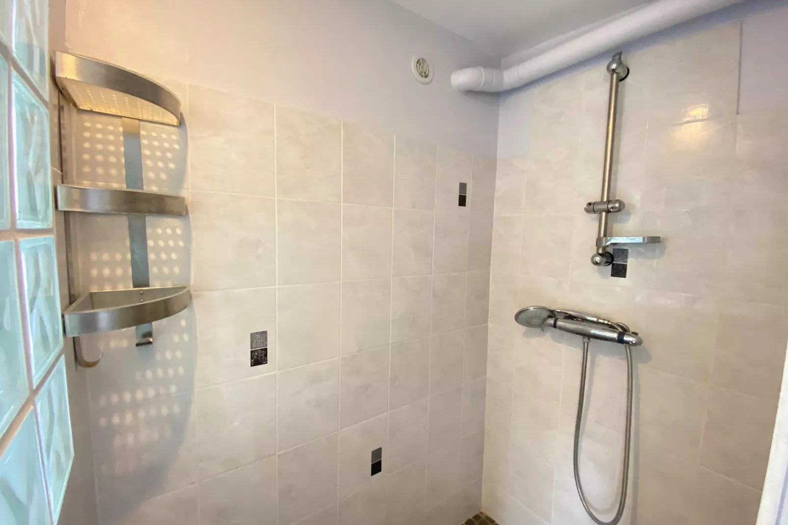 Maison de vacances 200 m mer St Pair sur Mer-Badkamer