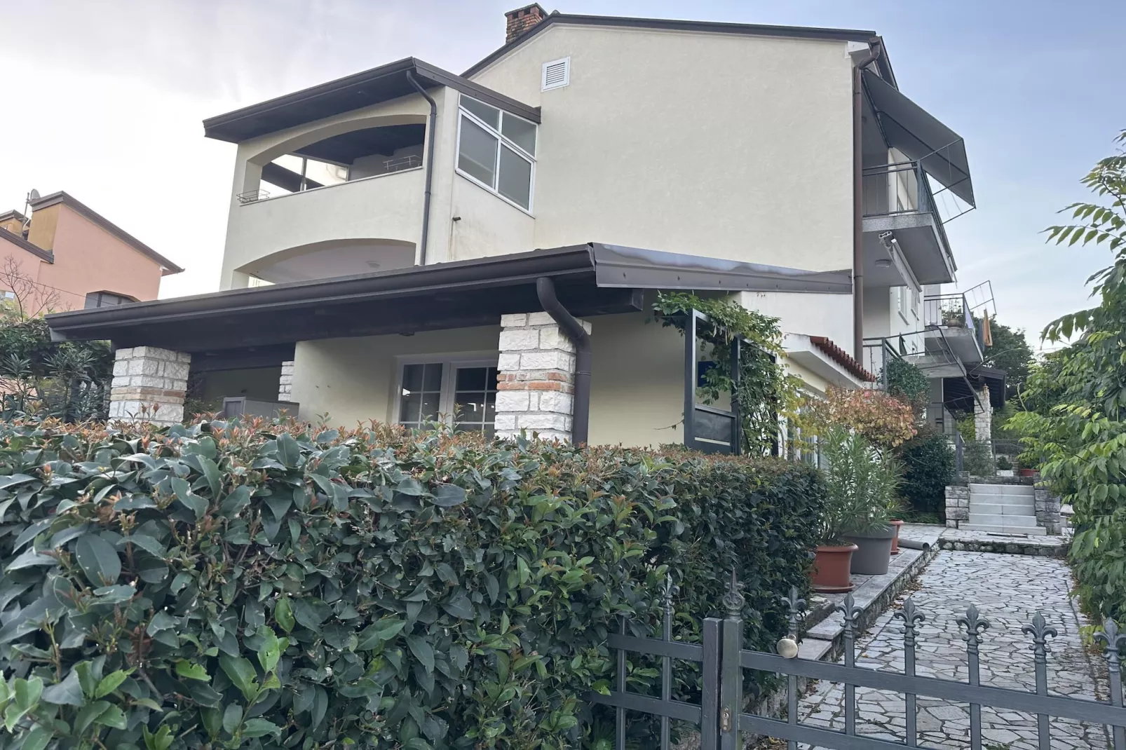 Premium apartment Sunny-Buitenkant zomer