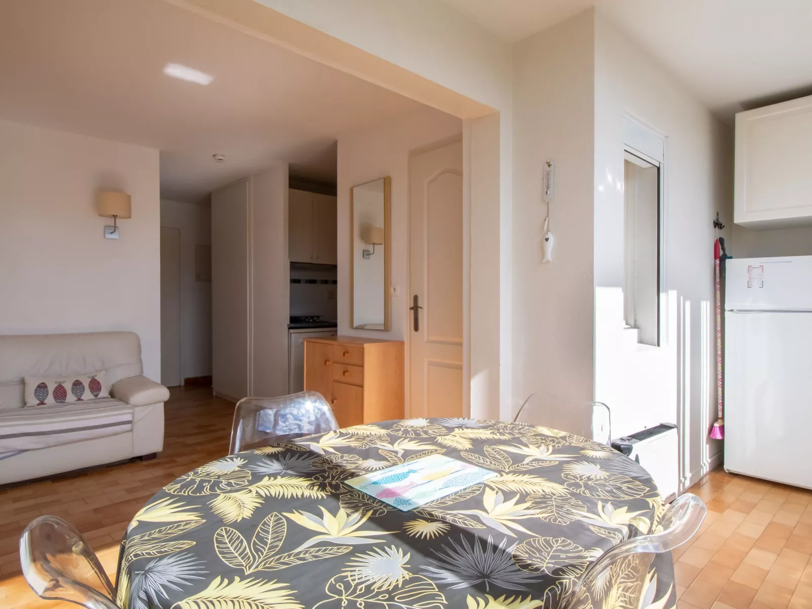 Les Maldives E-Binnen