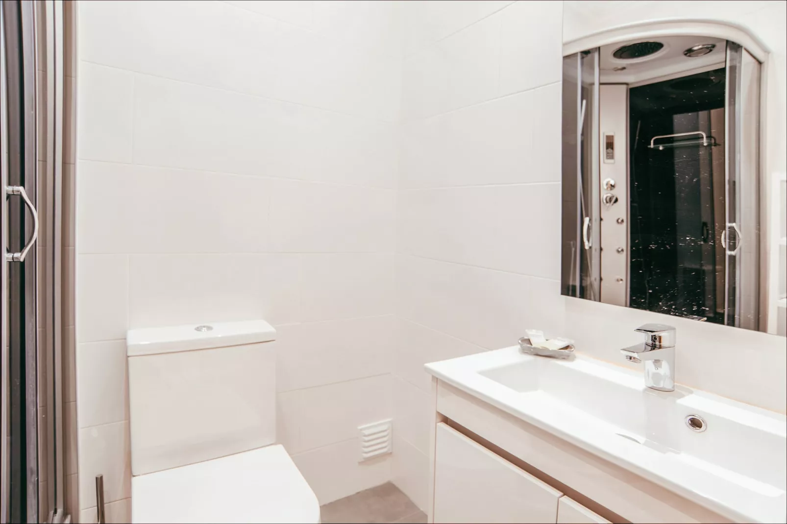 Alcantara Terrace by GT House-Badkamer