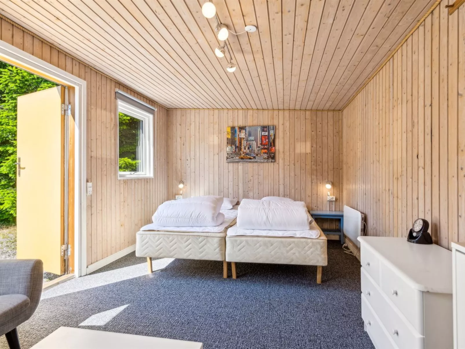 "Senija" - 6.5km from the sea-Binnen