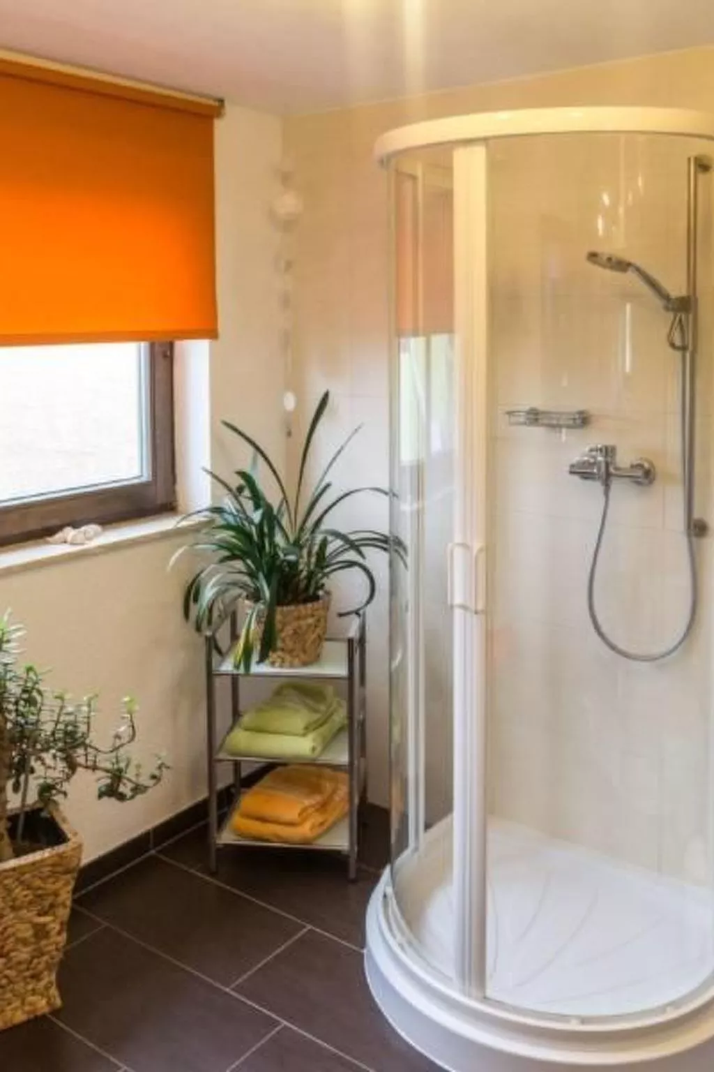 Mit Fasssauna-Binnen