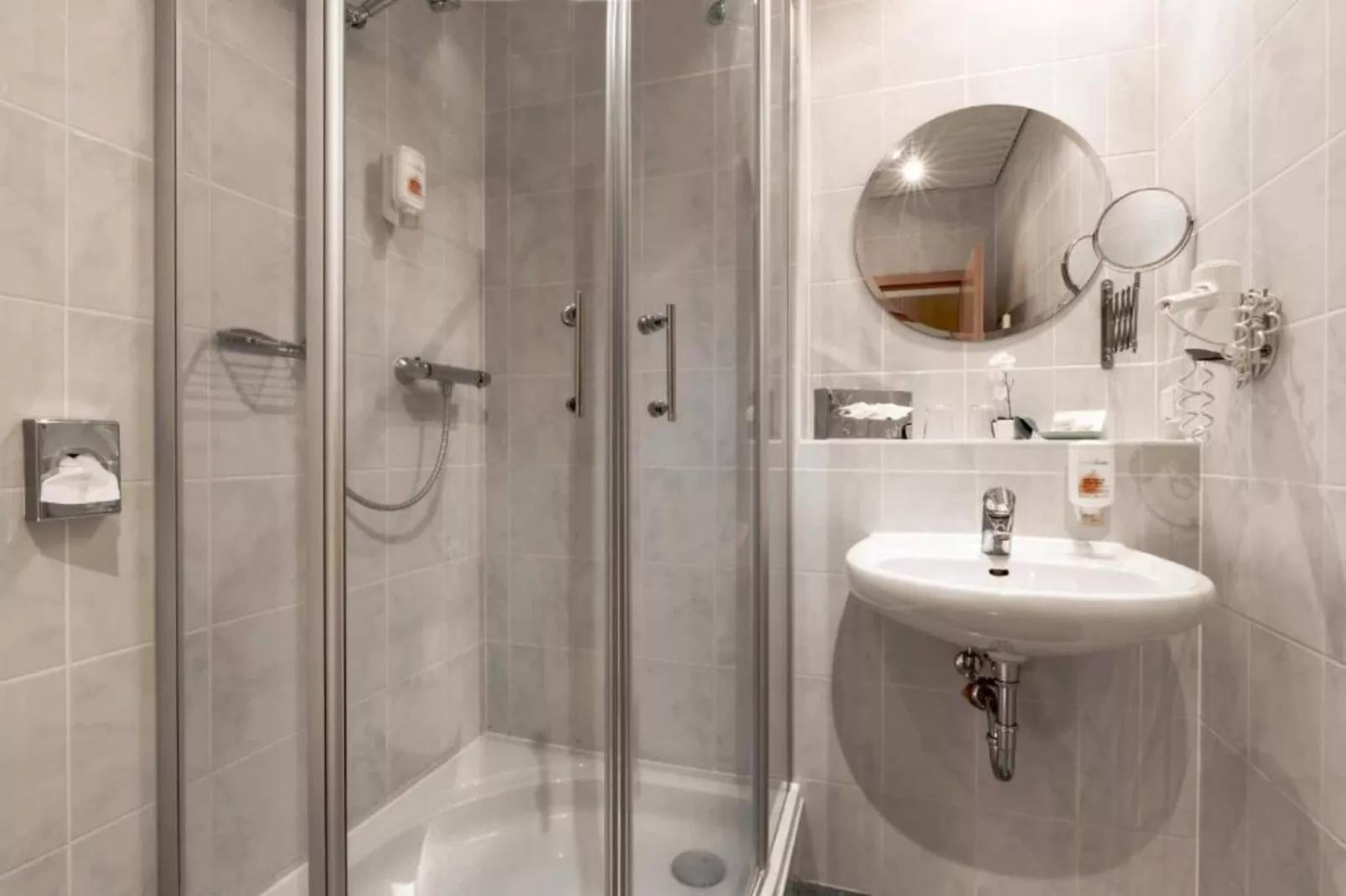 Single Room-Badkamer