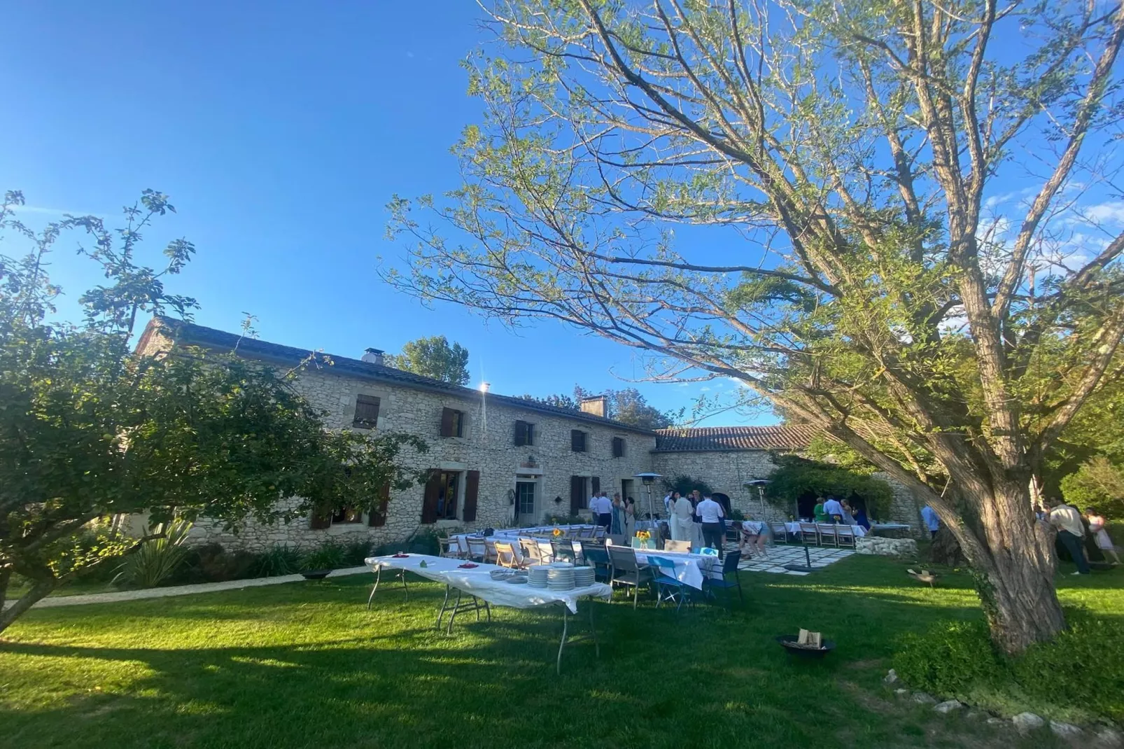 Villa Pardaillan-Buitenkant zomer