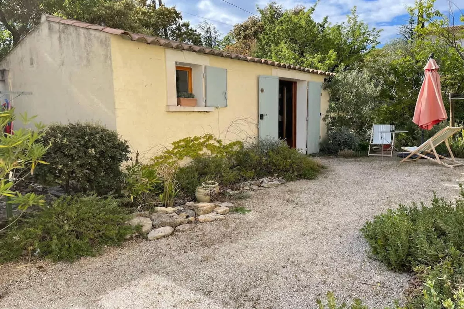 Studio Idéal pour des moments d'exceptions-Buitenkant zomer