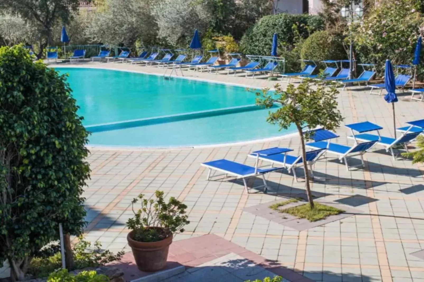 Residence Club Gli Ontani APARTMENT 2 BEDROOMS - 6 PAX - TYPE B R6B-Zwembad