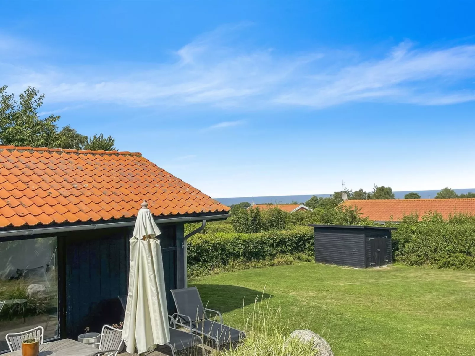 "Karlotta" - 500m from the sea - Buiten