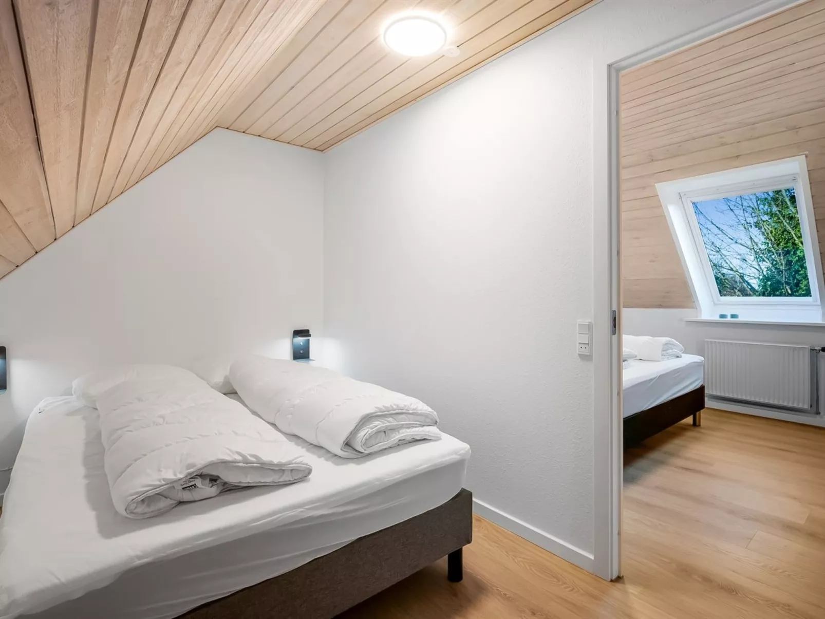 "Cyrill" - 2km from the sea - Binnen