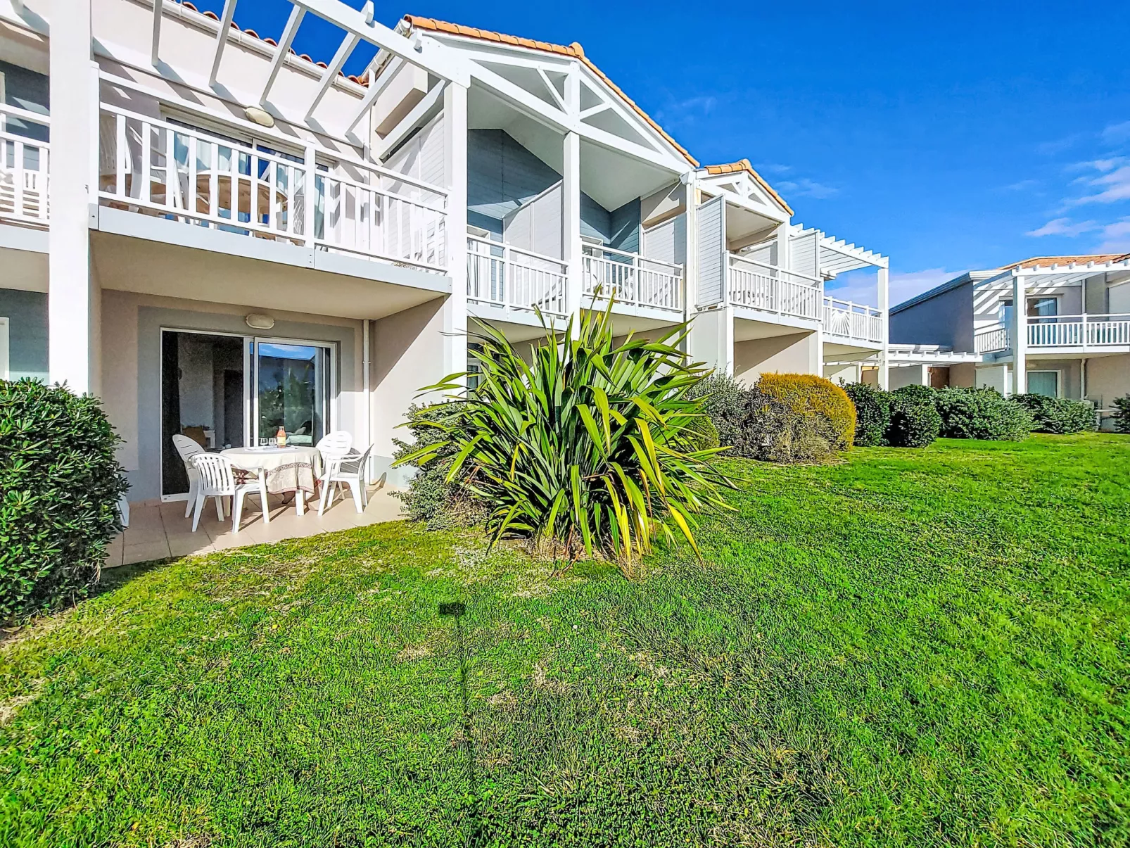 Garden and Sea- Appt T2 moderne, vue mer - Buiten