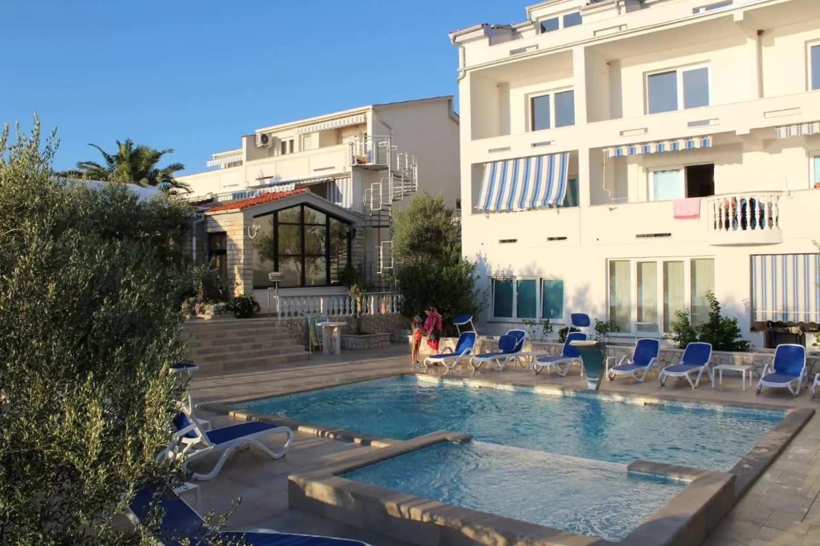 SV Marija 2 - Ferienwohnung 1 - Typ 4plus2 - Zwembad