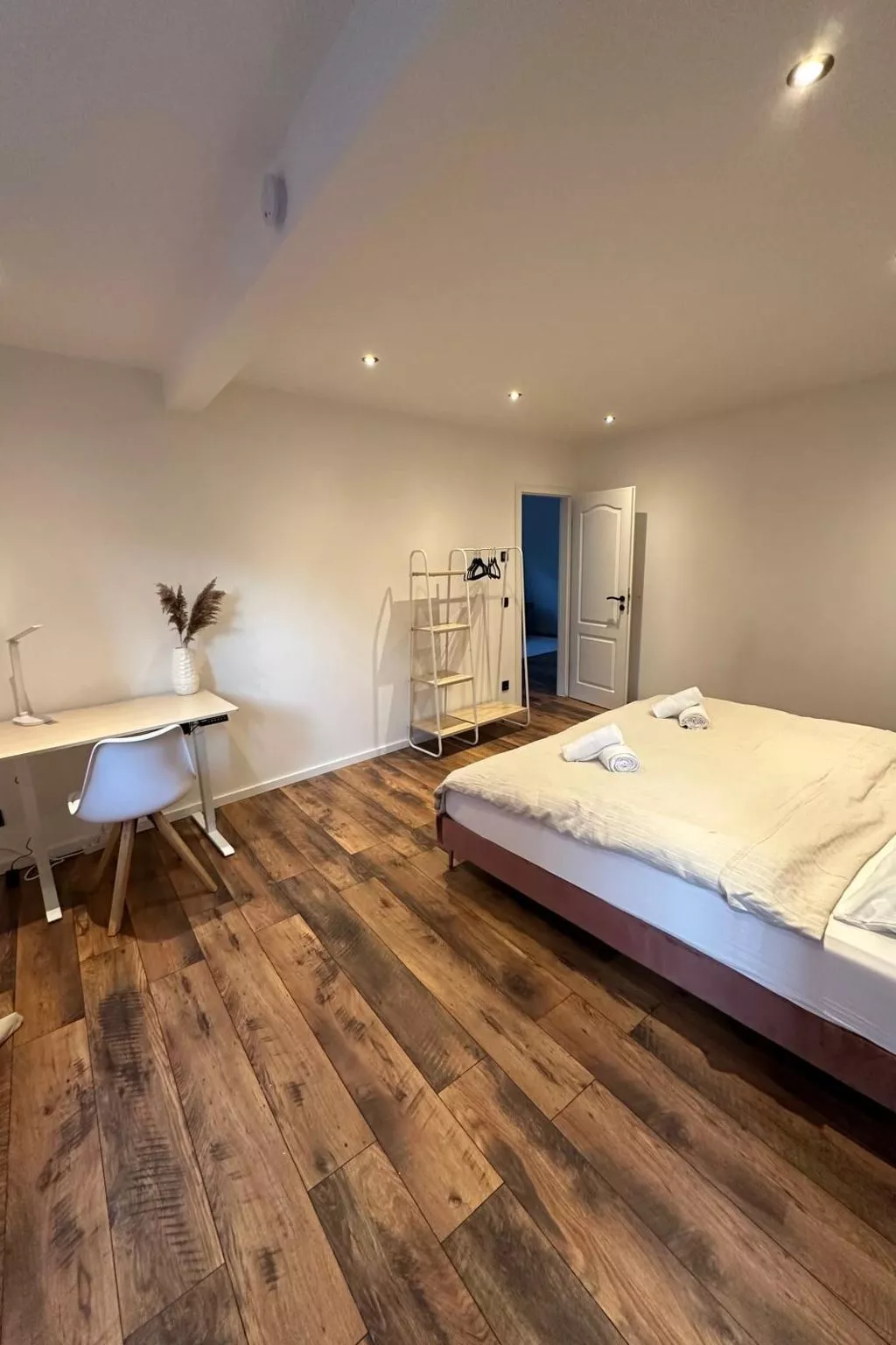 Charmante Fewo mit Dachterrasse, Wintergarten top - Image-tags.info