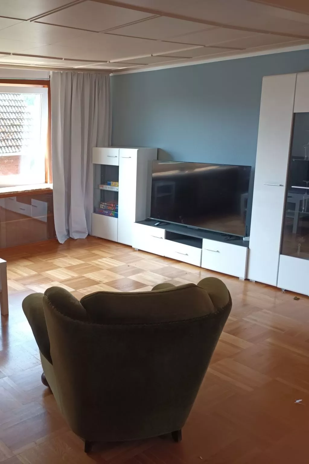 3 Zimmer 1. OG 100qm - Image-tags.info