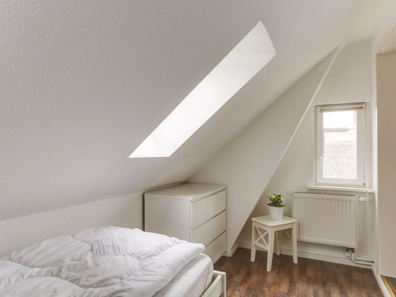 Wohnung für sechs Personen im Dachgeschoss - Image-tags.info