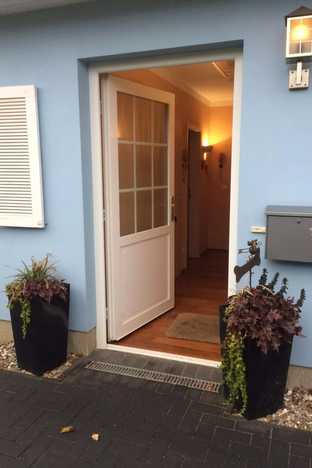 In Wischuer mit Terrasse, Grill und Garten - Image-tags.info