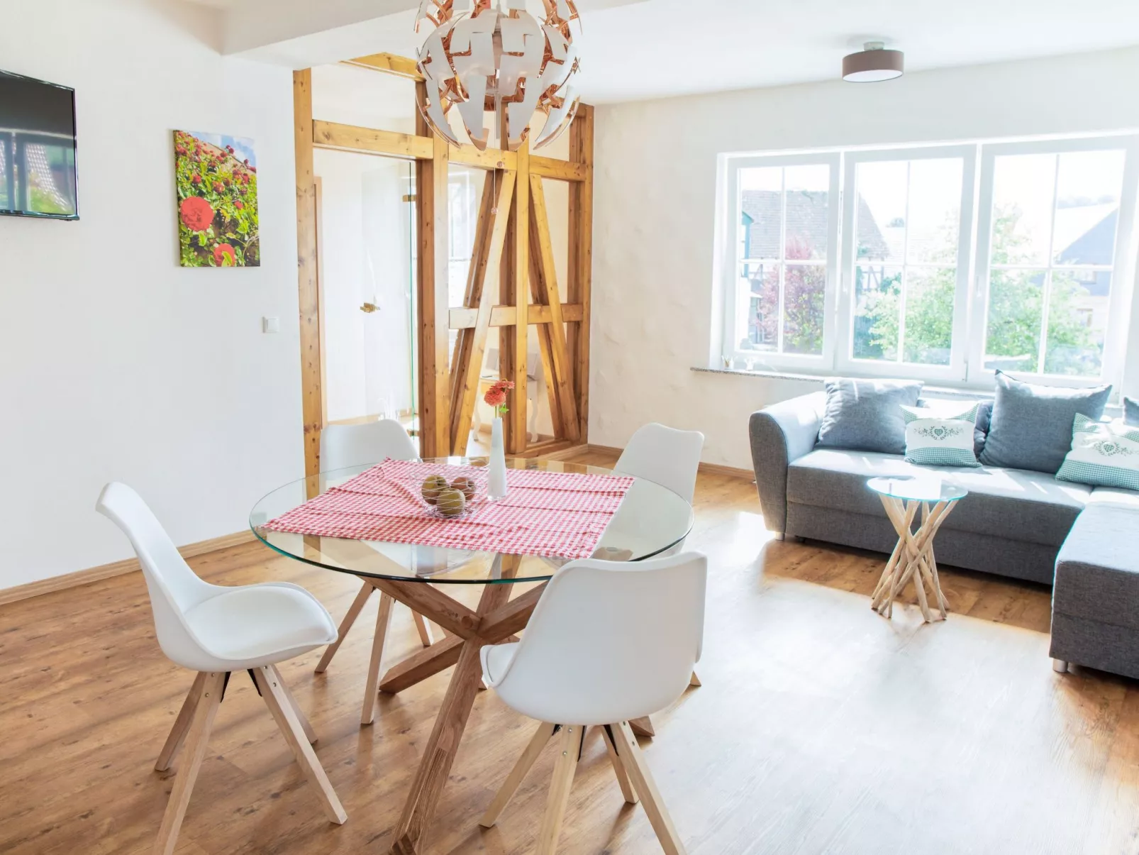 Dornröschen mit südseitigem Balkon-Image-tags.info