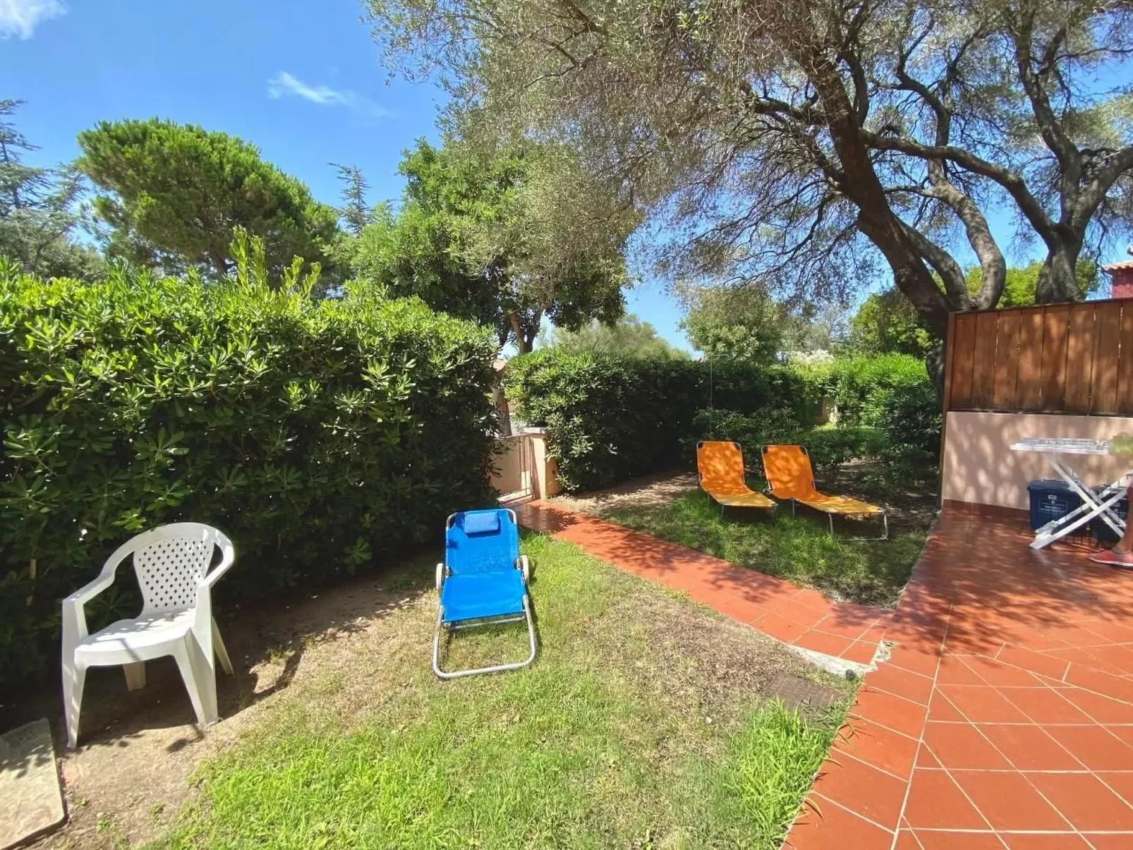 Wohnung "Alter Olivenbaum" mit Garten - Image-tags.info