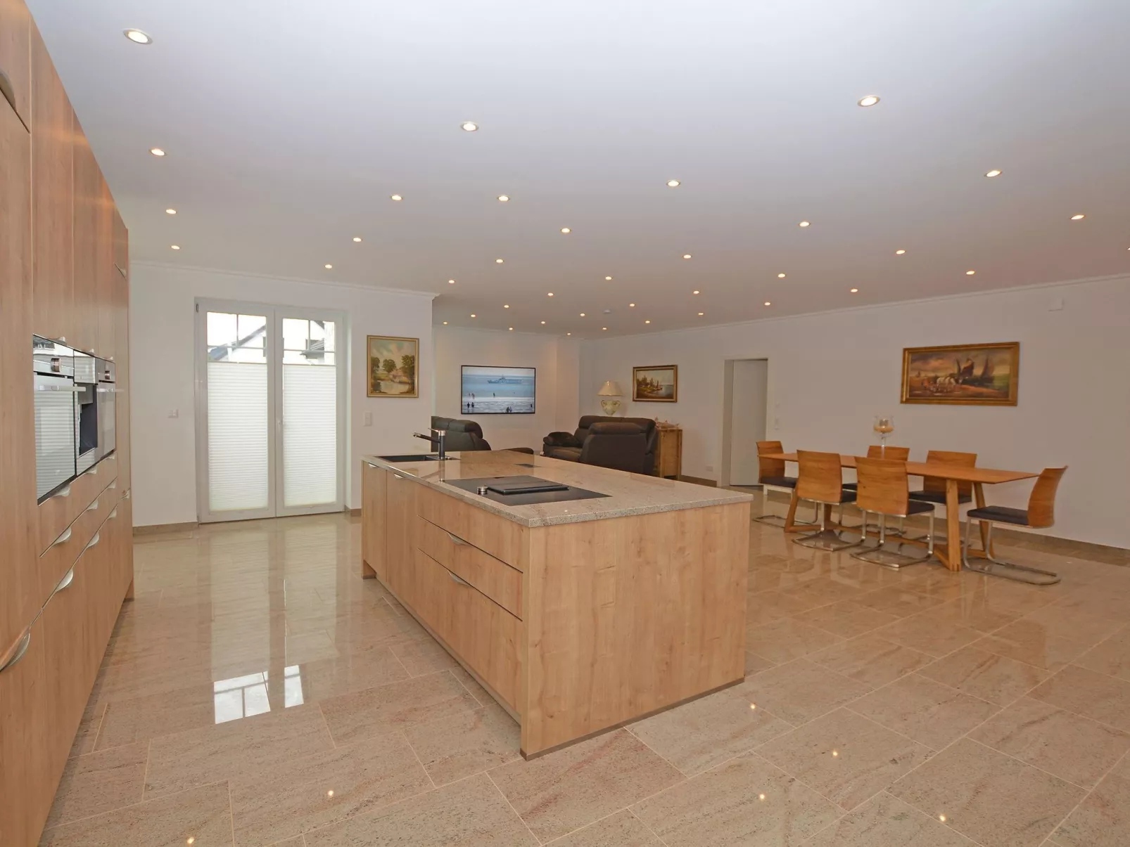 Merzijana Eerdgeschoss in Stinteck - Image-tags.info