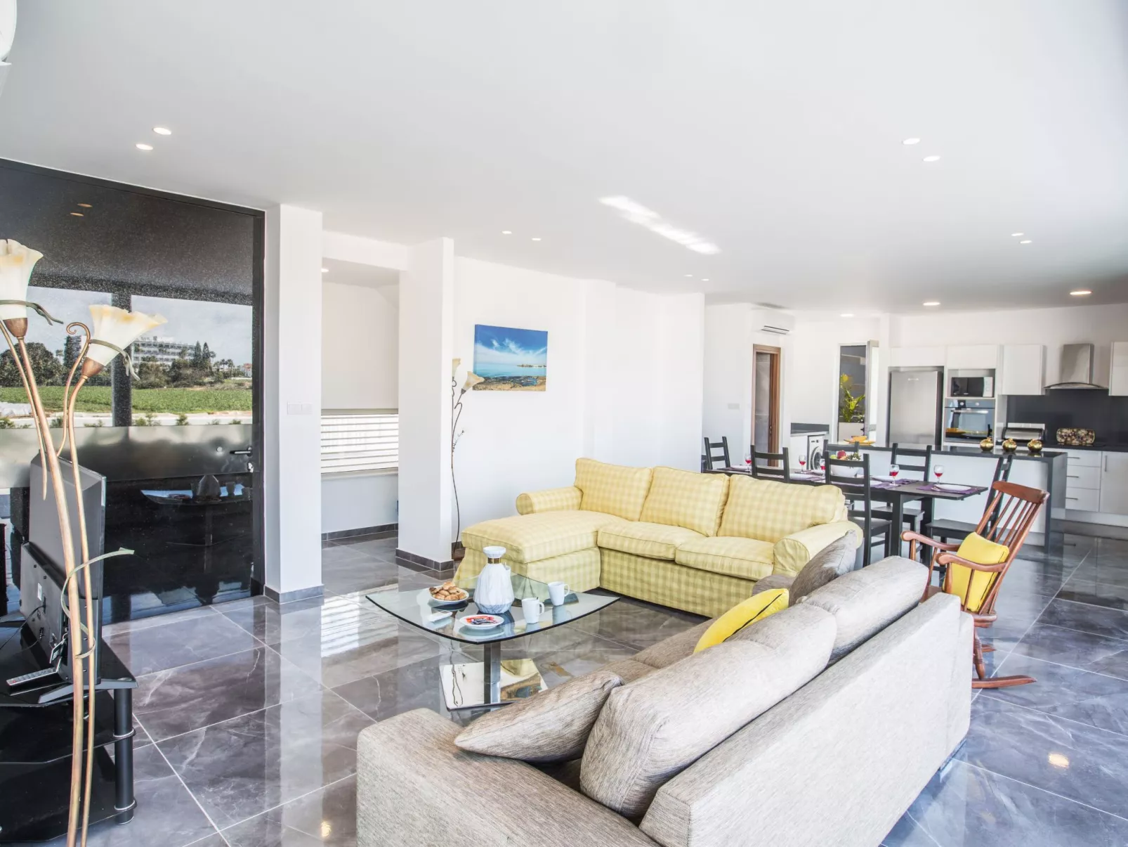 3-Schlafzimmer-Villa mit privatem Pool und Dachgarten - Image-tags.info