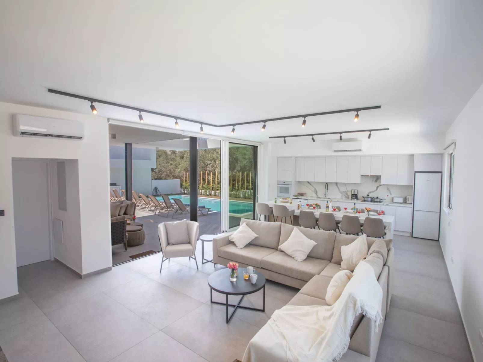 Ferienvilla Kube 4 für 12 Personen auf Zypern - Image-tags.info