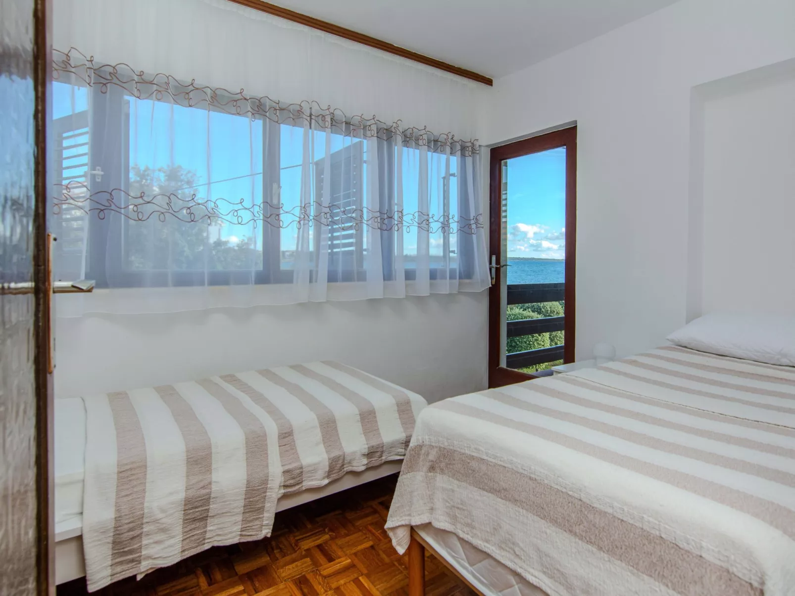 Apartment Kurta 2 - Image-tags.info