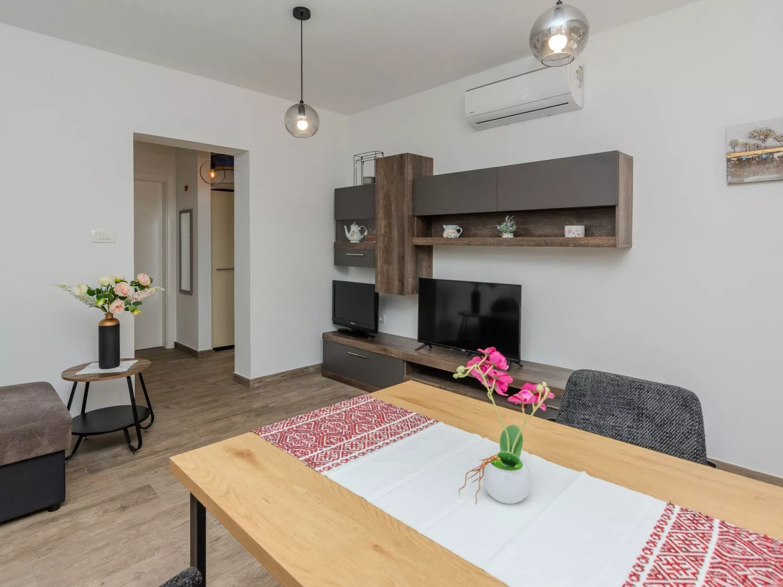 Apartment Mutak - Image-tags.info