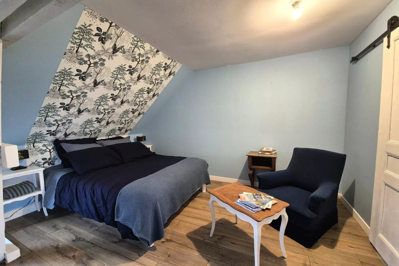 Studio au 1er étage - Slaapkamer