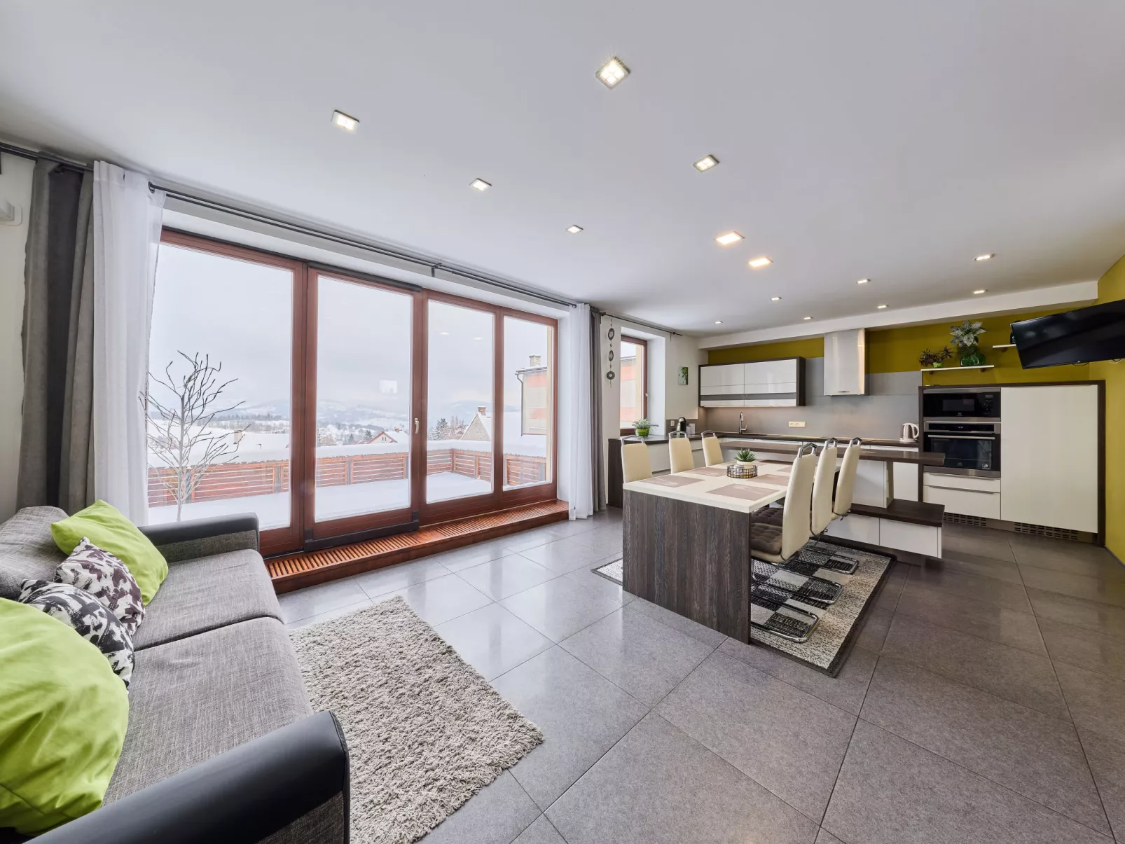 Vysoké nad Jizerou - Binnen