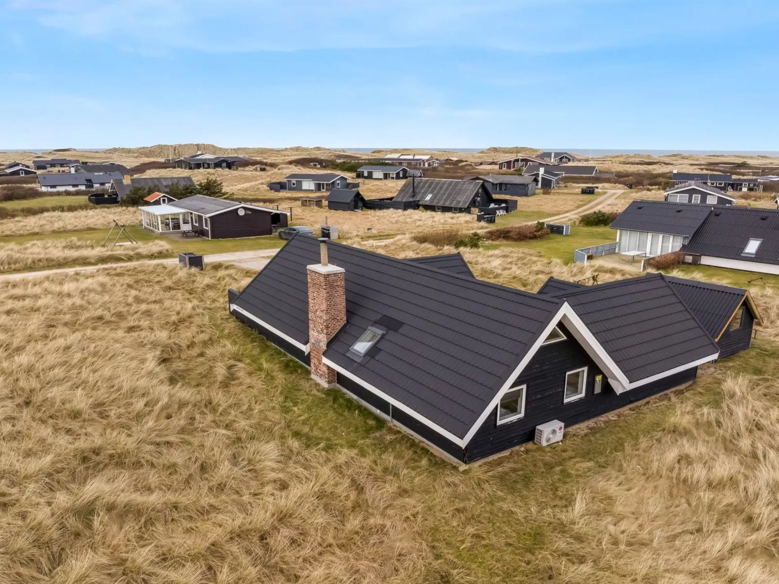 "Launo" - 300m from the sea - Buiten