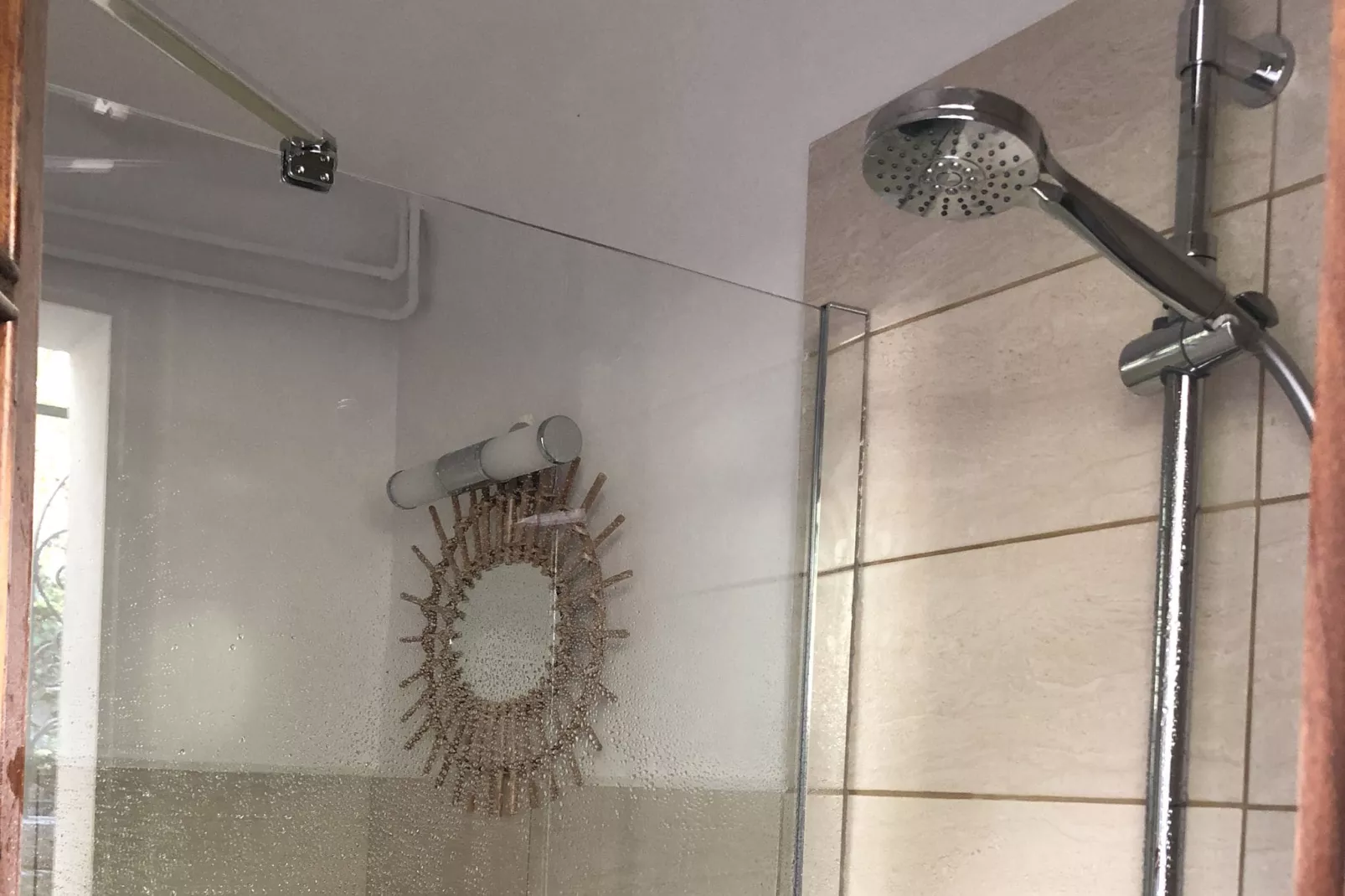 Sfeervolle villa in Sorède met een zwembad-Badkamer