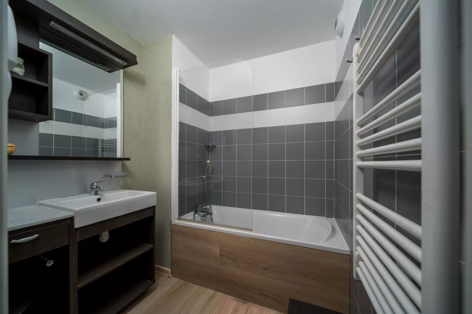 C. du Verdon N°3307 - 2P6 - Badkamer