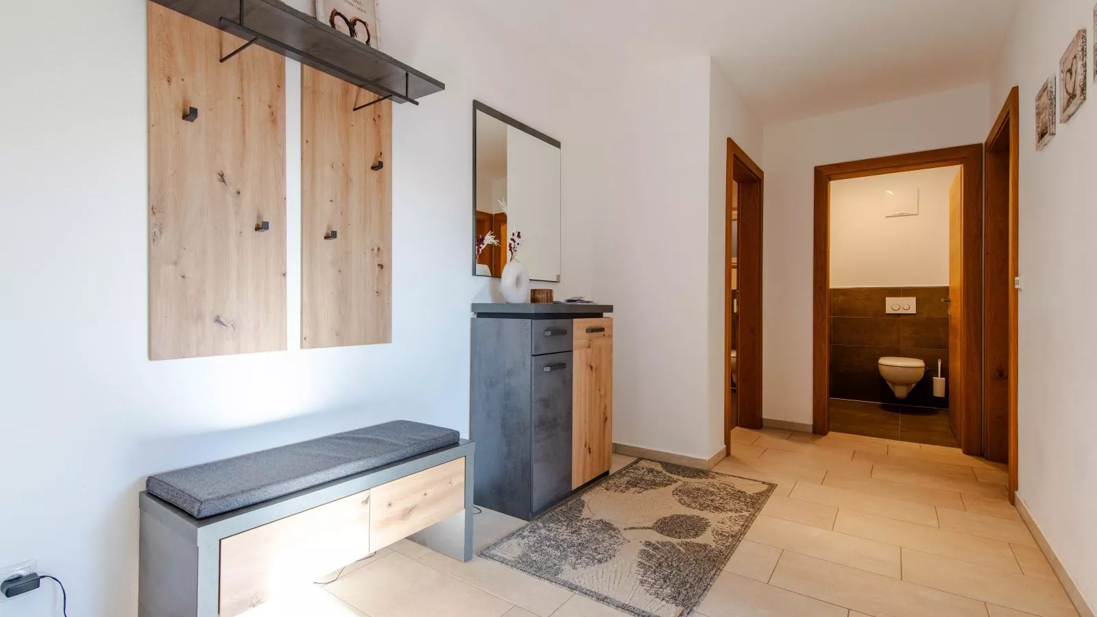 Mountain Apartment - Overloop