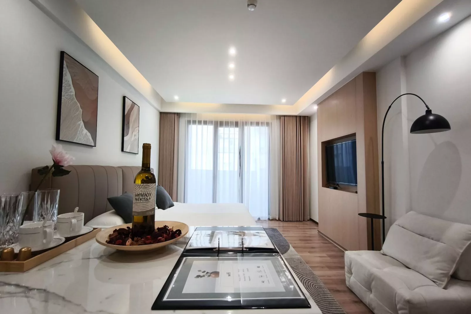 Double Superior Room with Balcony-Woonkamer