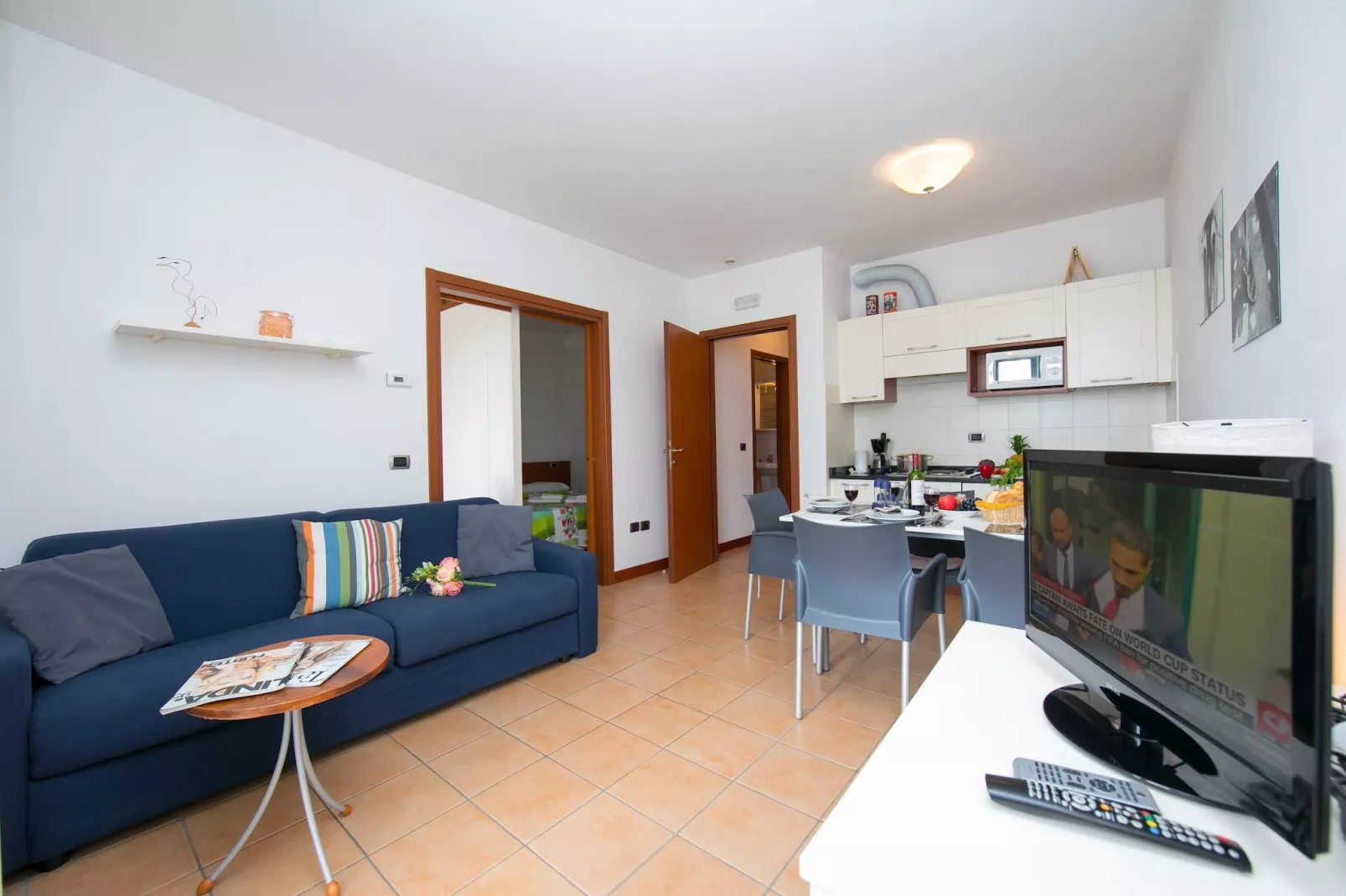 RESIDENCE PORTO LETIZIA - PALACE-2ROOM APT 6 PAX LAKE VIEW 8209 - P2LP6 - Woonkamer
