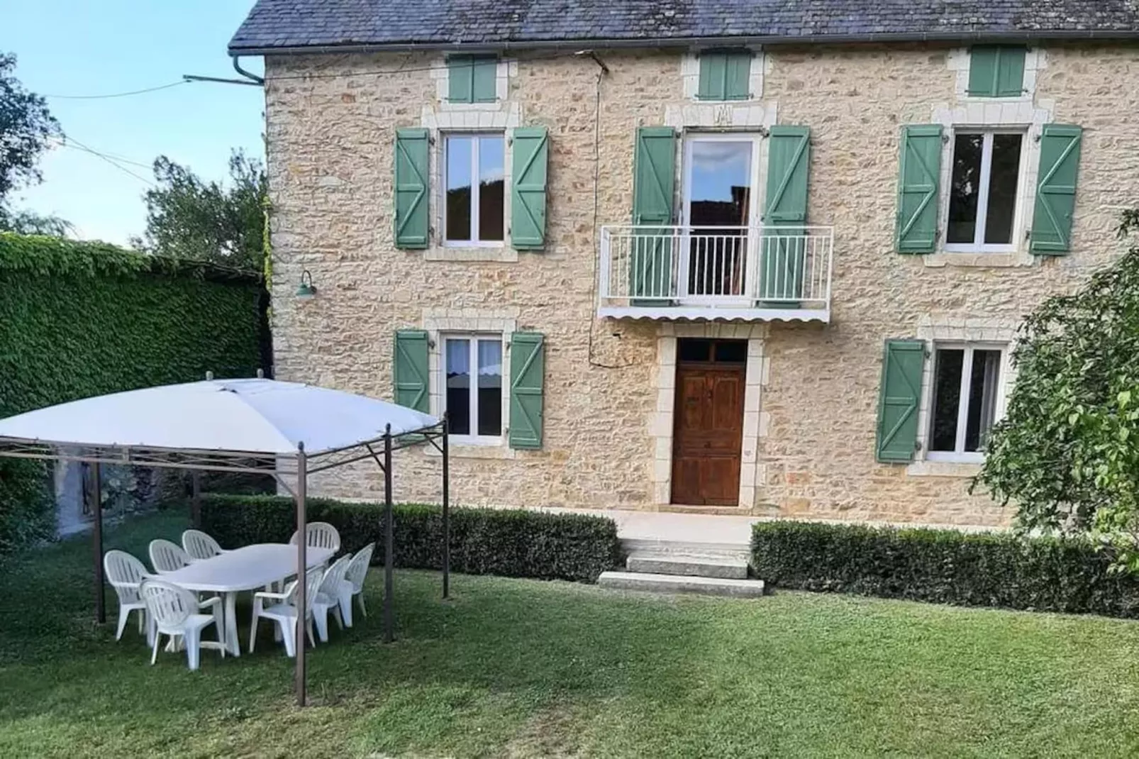 Maison Carème - Buitenkant zomer