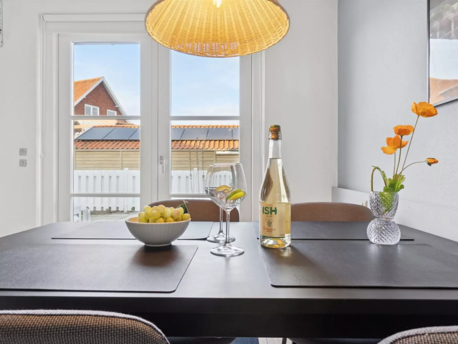 "Majvi" - 300m from the sea-Binnen