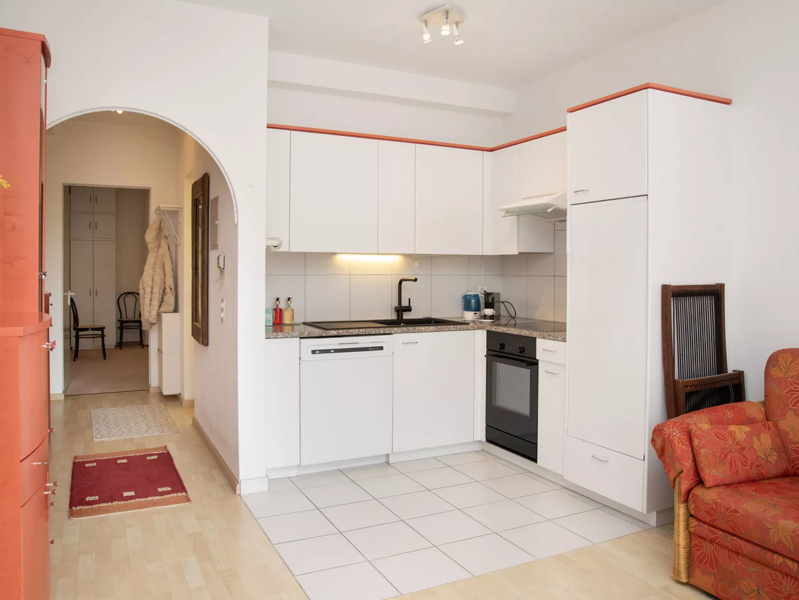 Alpes et Lac 28 - Binnen